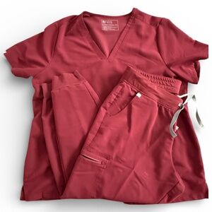 Figs Burgundy Women Set Casma Scrub Top 2XL & Zamora Joggers XL/P PO 1809/1812